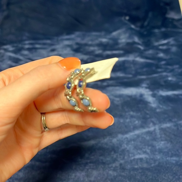 Vintage Earrings - Picture 2 of 3